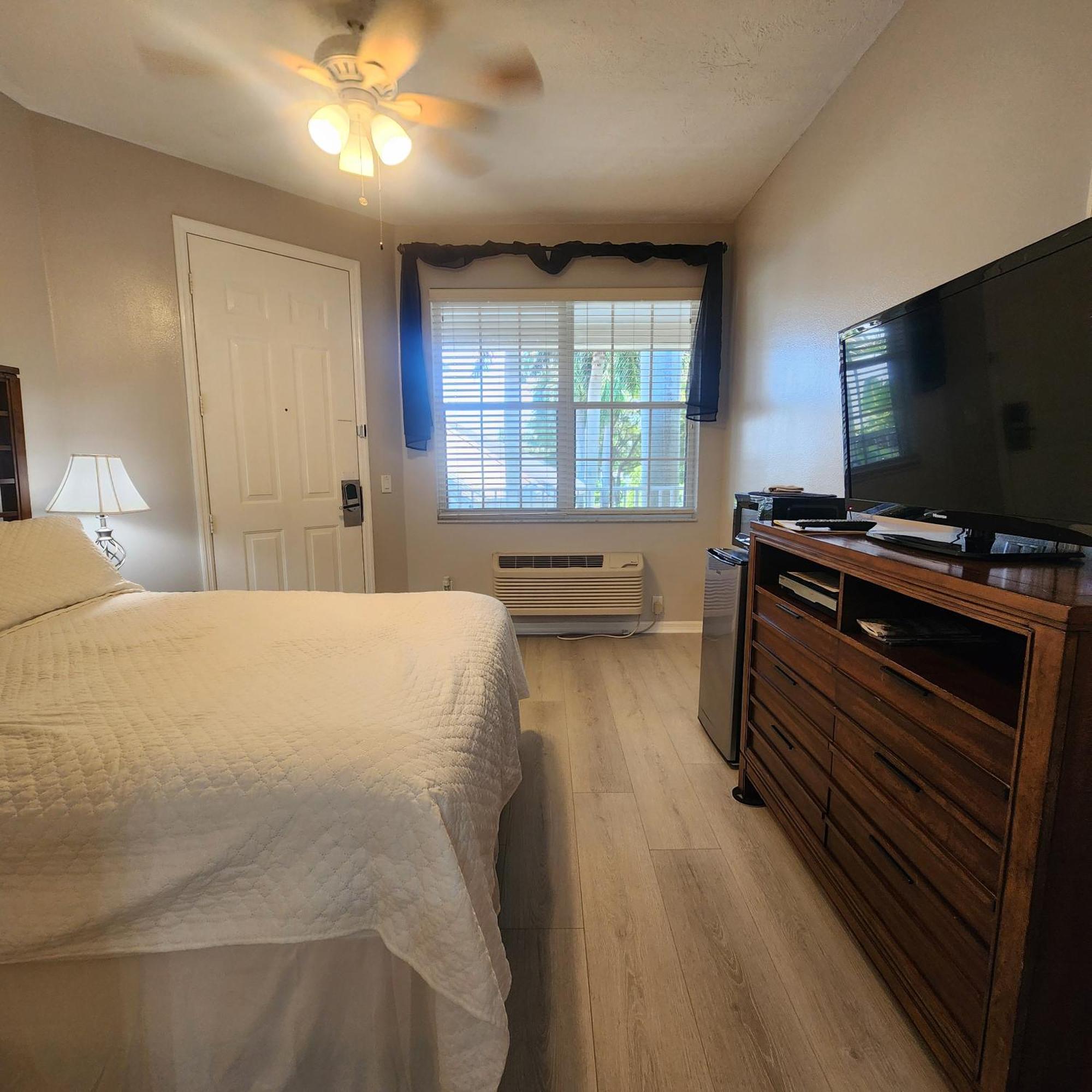 1 Bed 1 Bath At Img Near Beach Bradenton Exterior photo